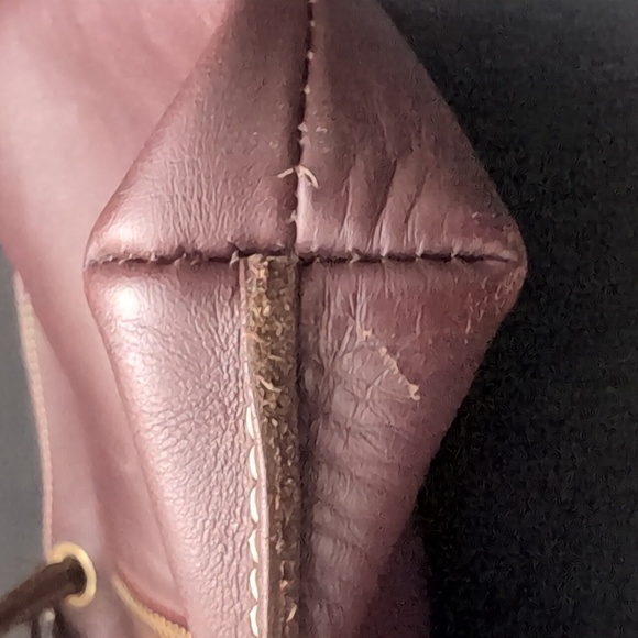 Roots Brown Leather Women's Crossbody Bag. - Picture 6 of 10